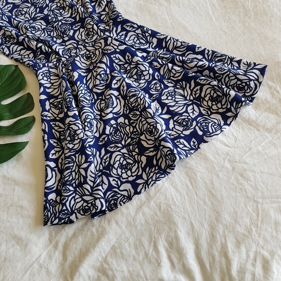 Blue & White Fit & Flare Floral Skater Dress Small - Picture 3 of 5